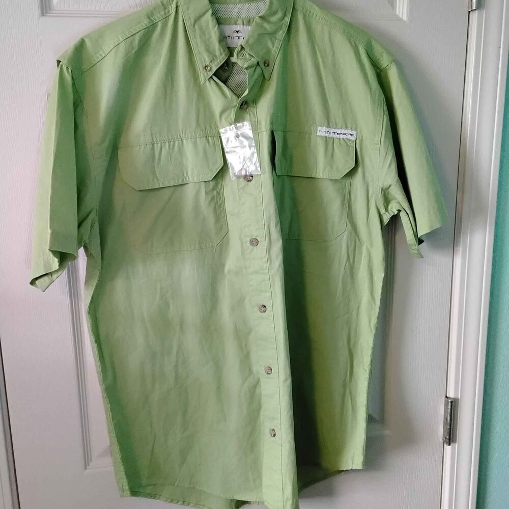 Men's Fishing/sport shirt, Size M 38-40 NWOT  (J-32)